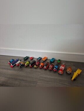 Thomas & Friends Die-cast Metal Trains Bundle 20 Pieces Thomas The Train